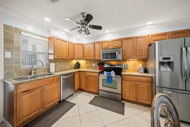Listing Photo 6