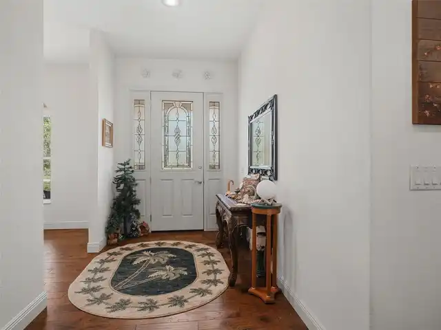Listing Photo 17