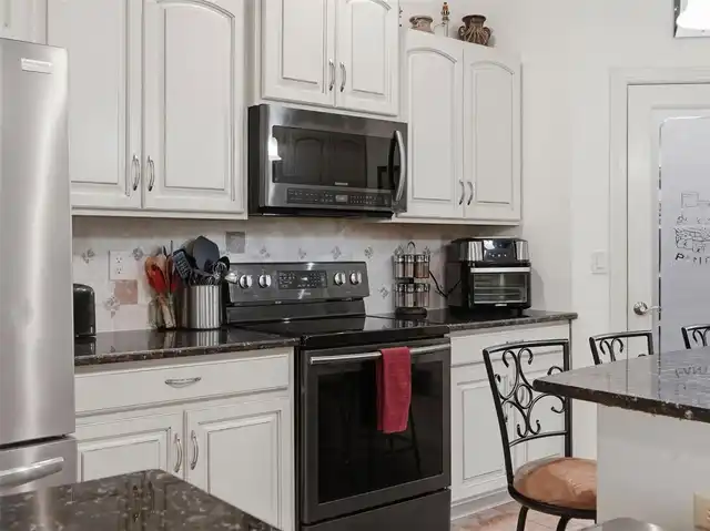 Listing Photo 23