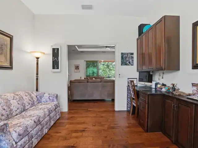 Listing Photo 28