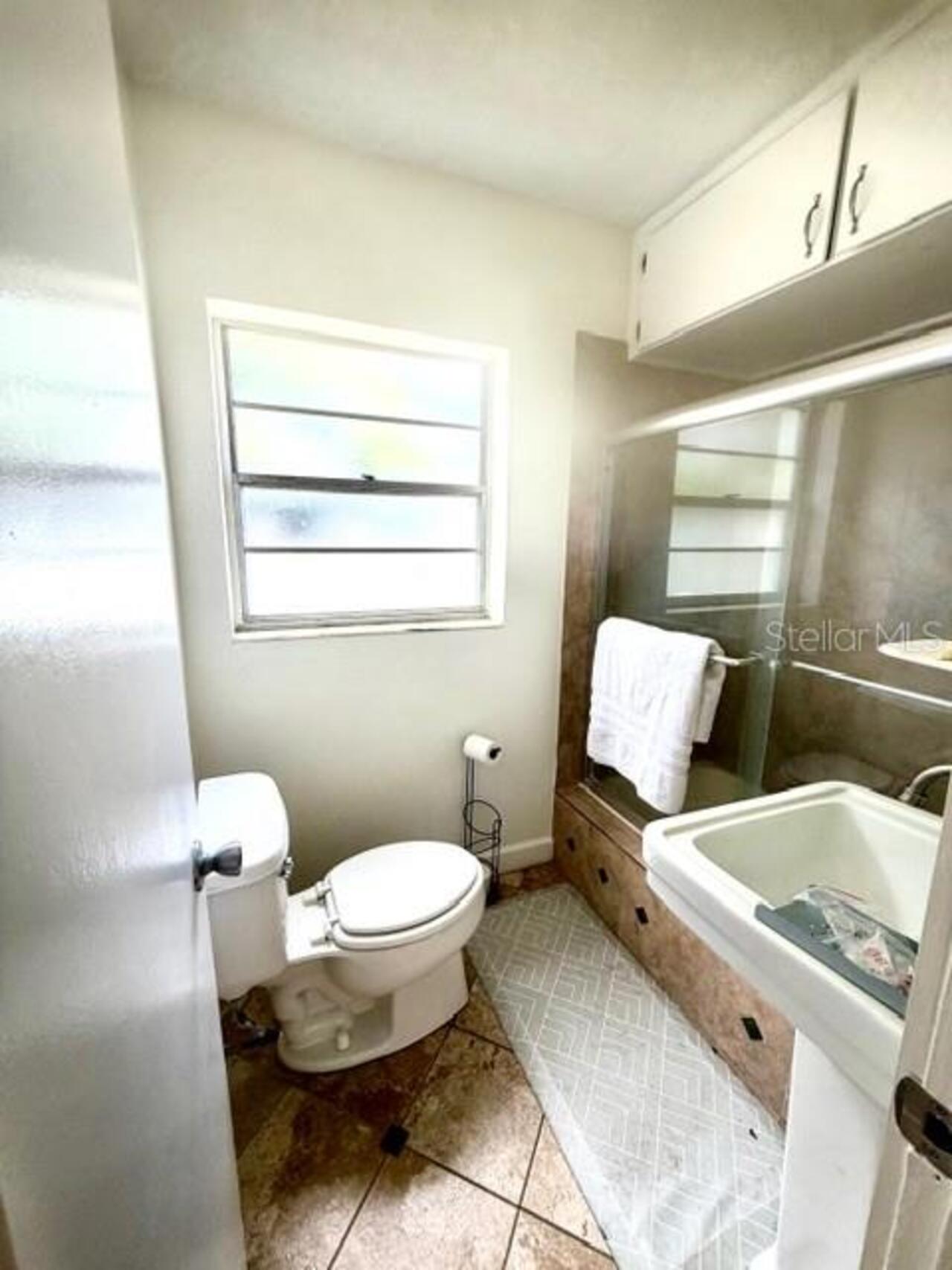 Listing Photo 11