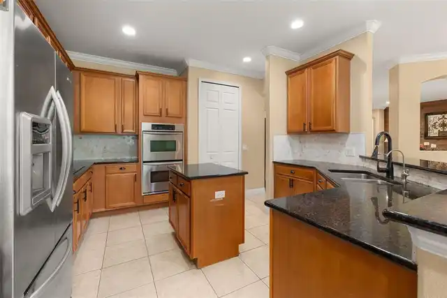 Listing Photo 19