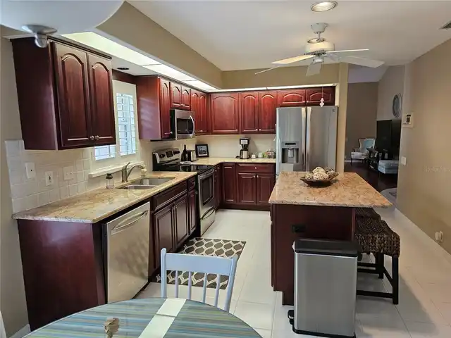 Listing Photo 6