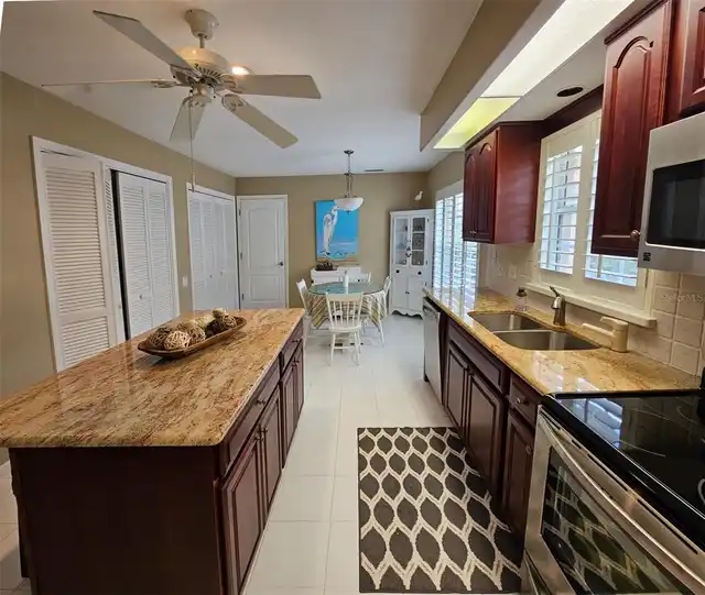 Listing Photo 7