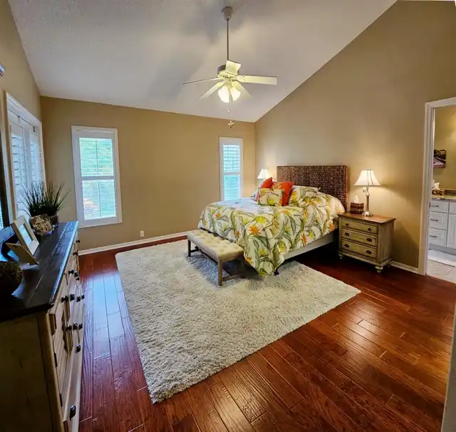 Listing Photo 23