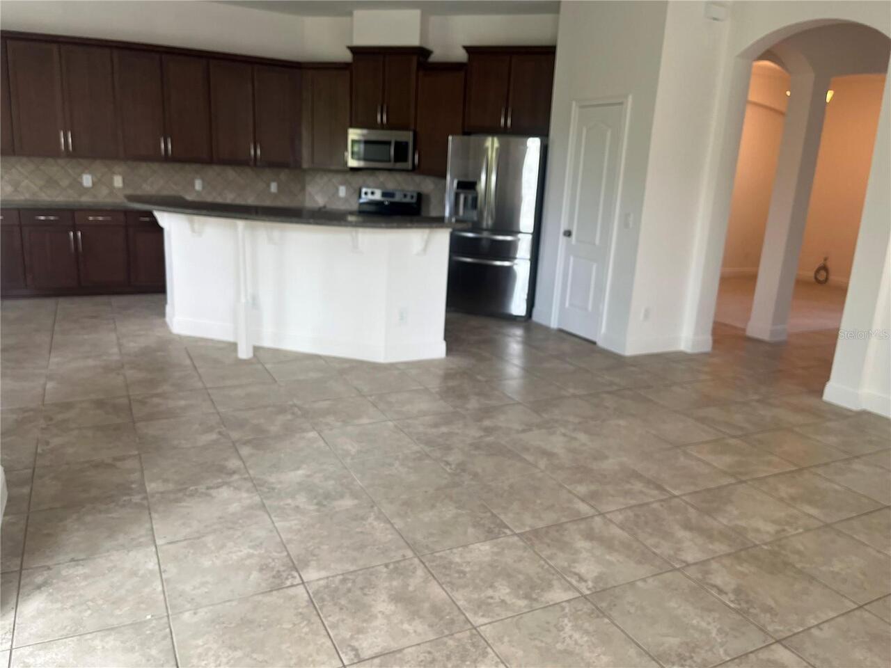 Listing Photo 8