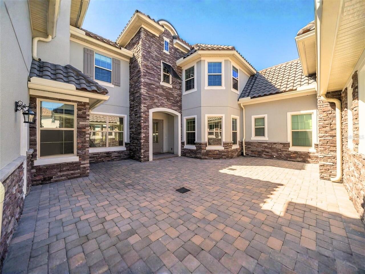 Listing Photo 8