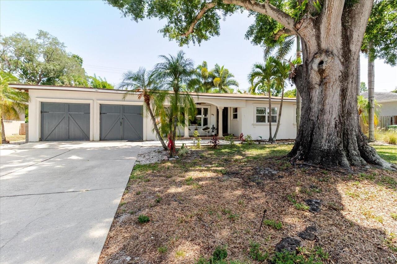 Listing Photo 8