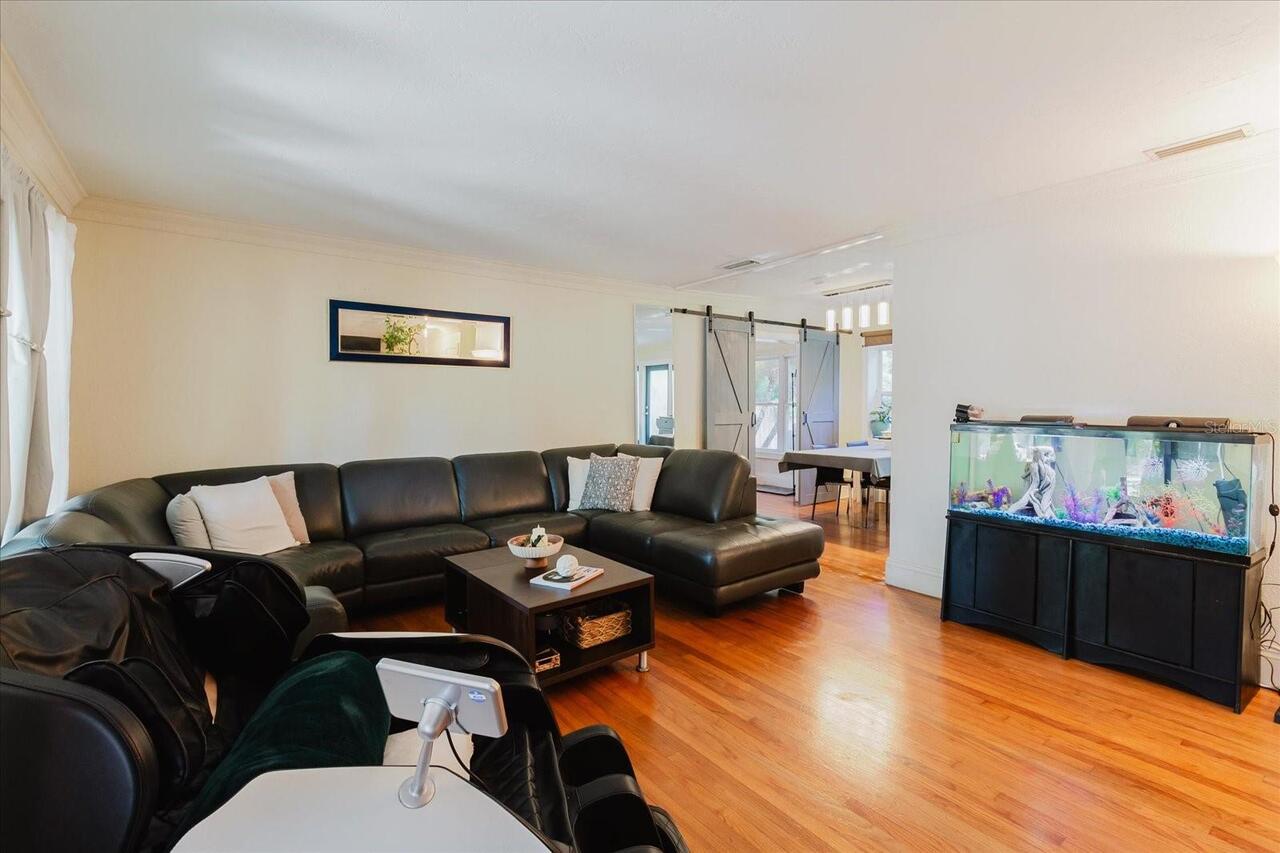 Listing Photo 16