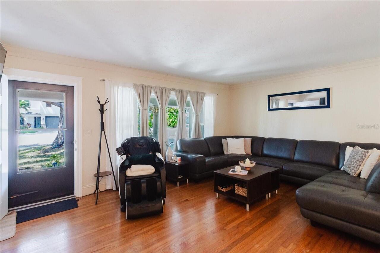 Listing Photo 17