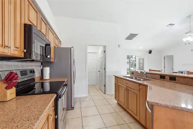 Listing Photo 17