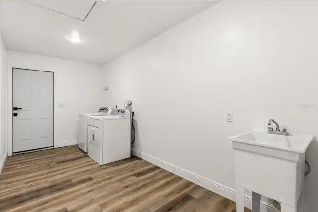 Listing Photo 11