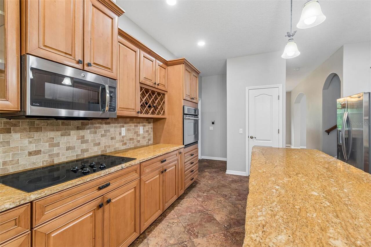Listing Photo 11
