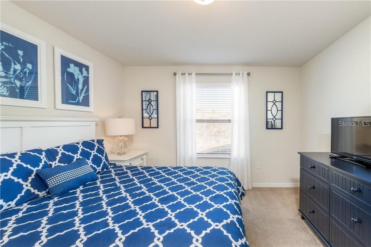 Listing Photo 17