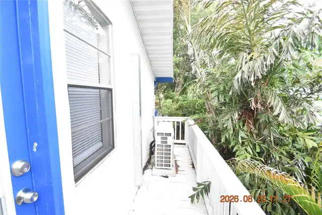 Listing Photo 11