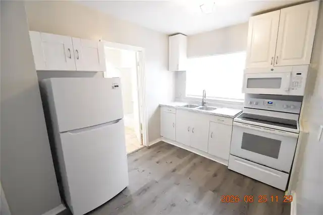 Listing Photo 16
