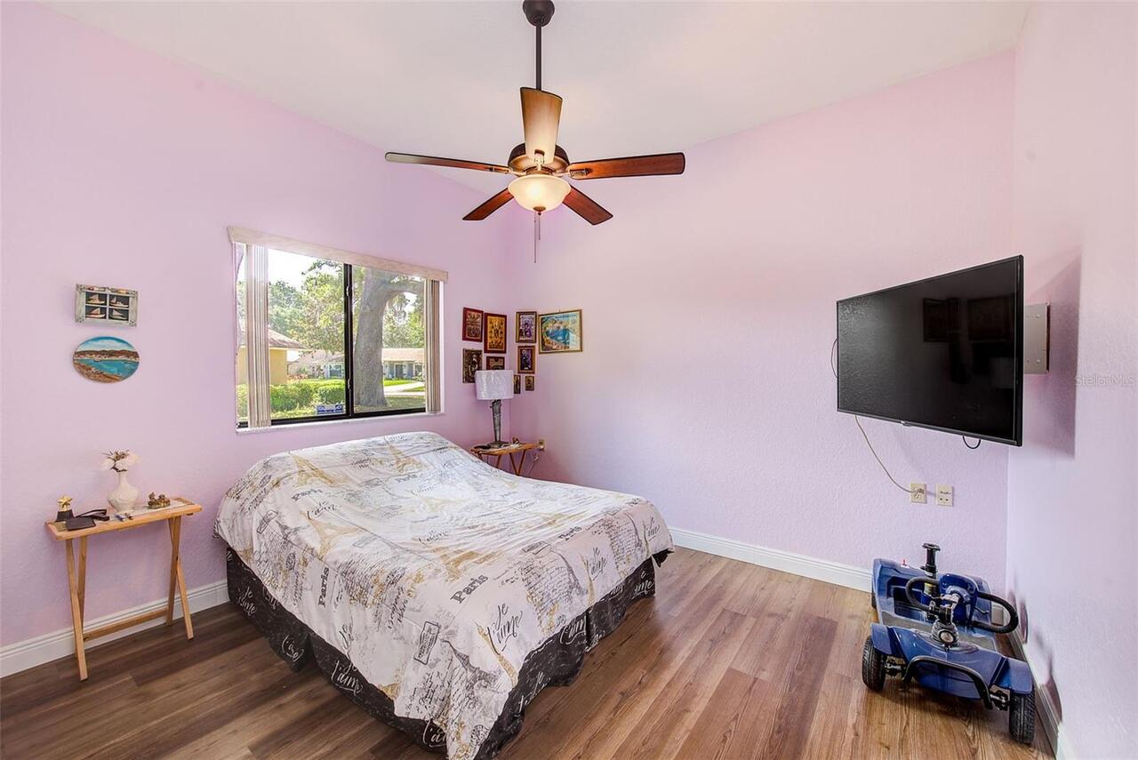 Listing Photo 32