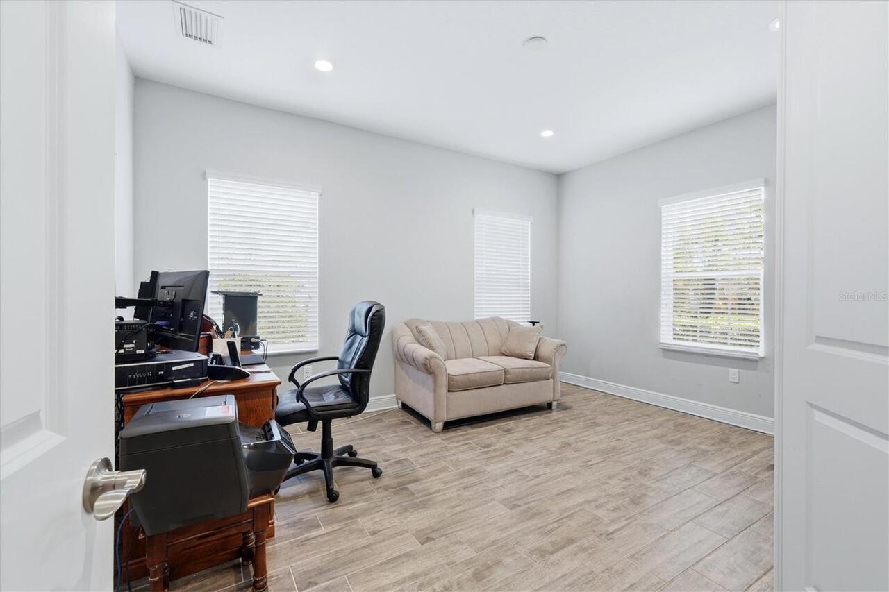 Listing Photo 32