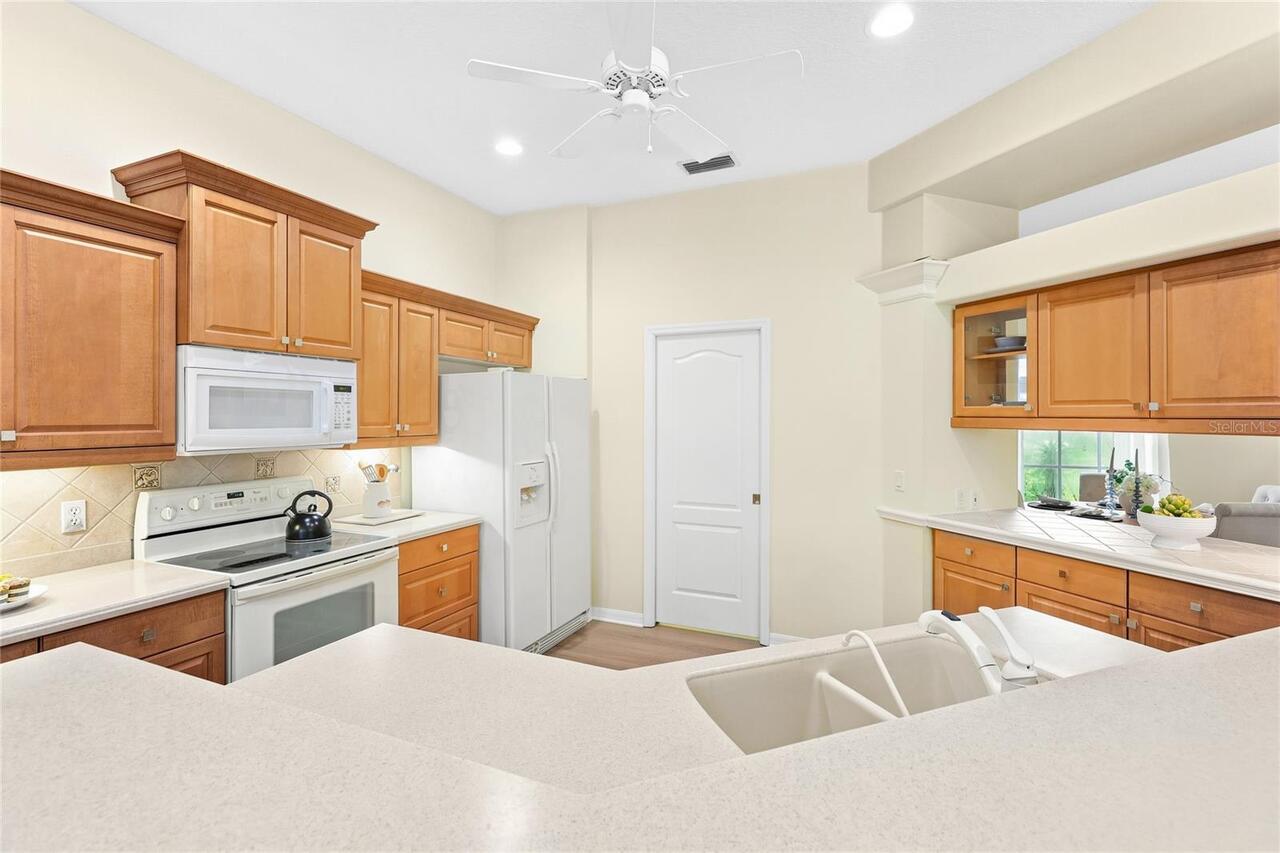 Listing Photo 9