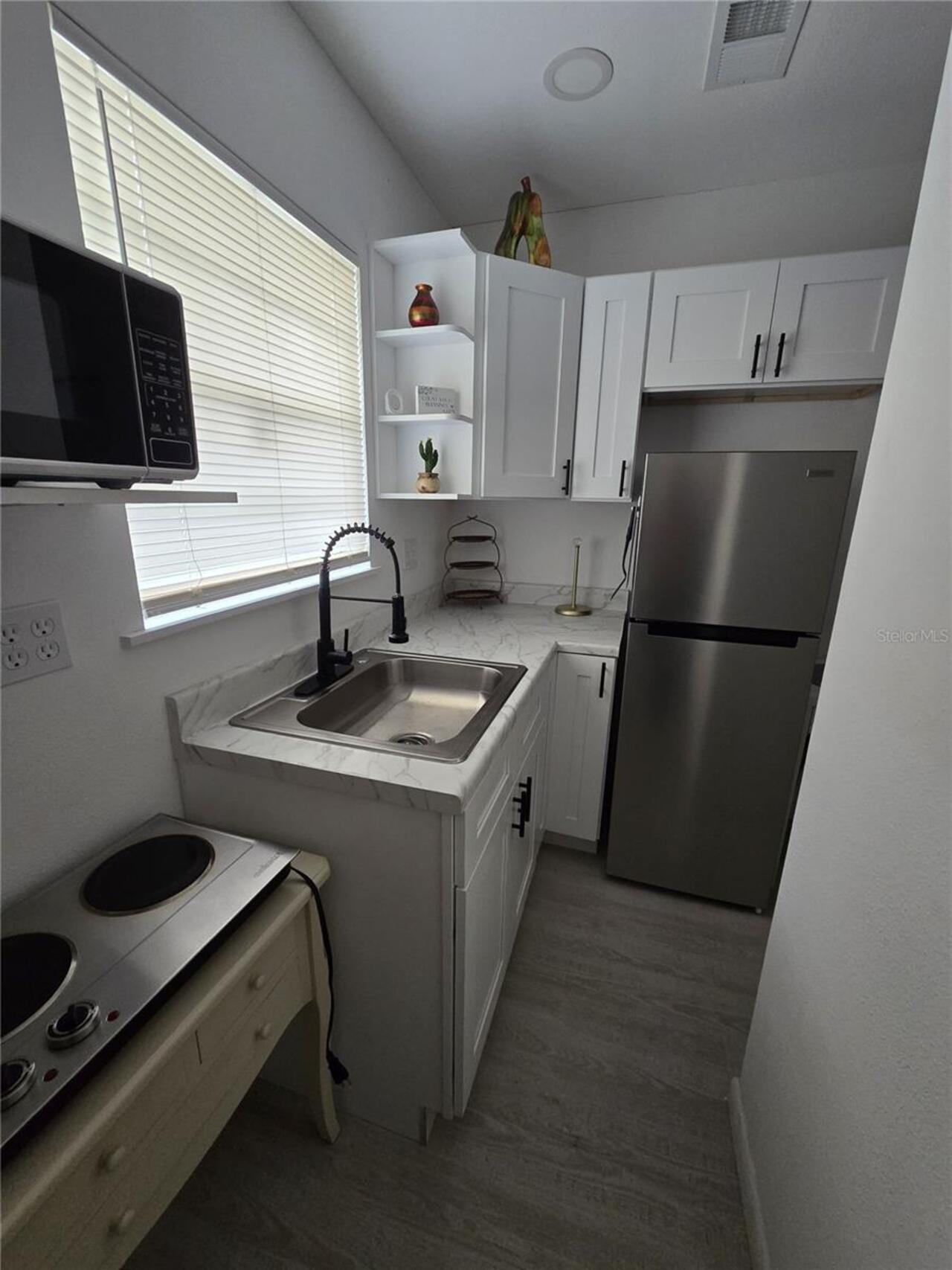 Listing Photo 7