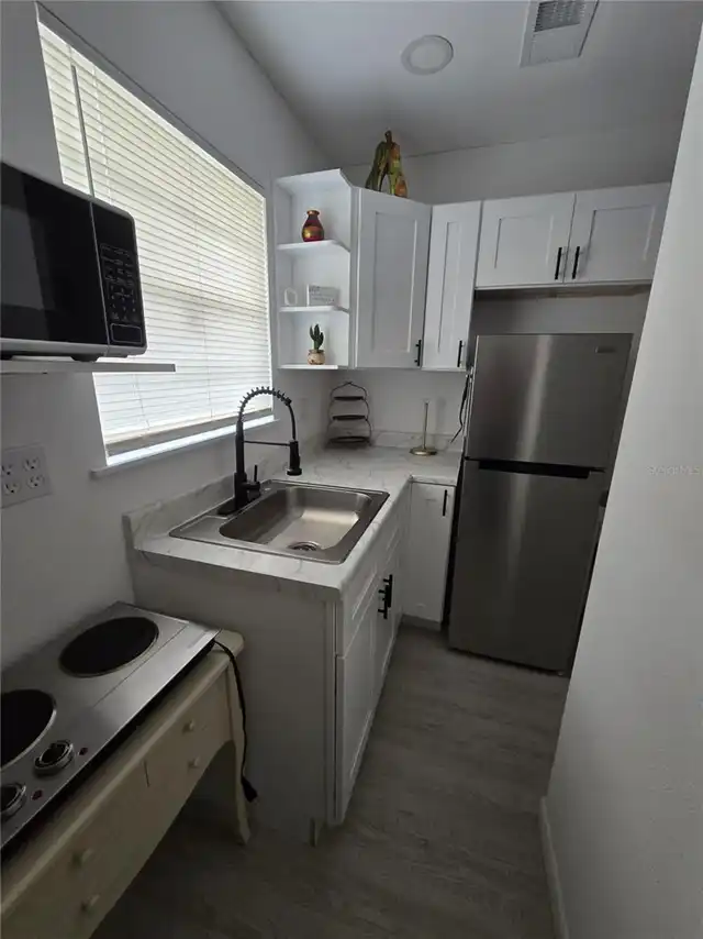 Listing Photo 7