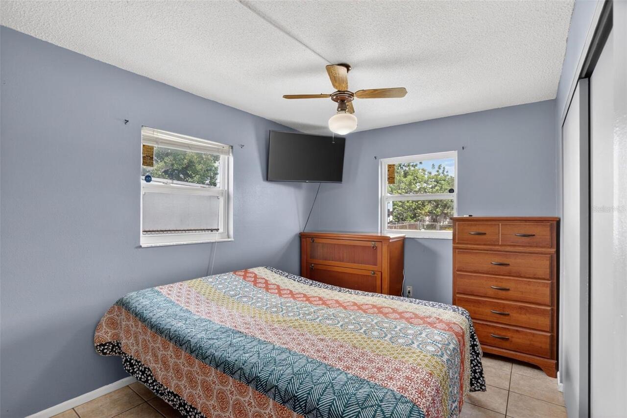 Listing Photo 12