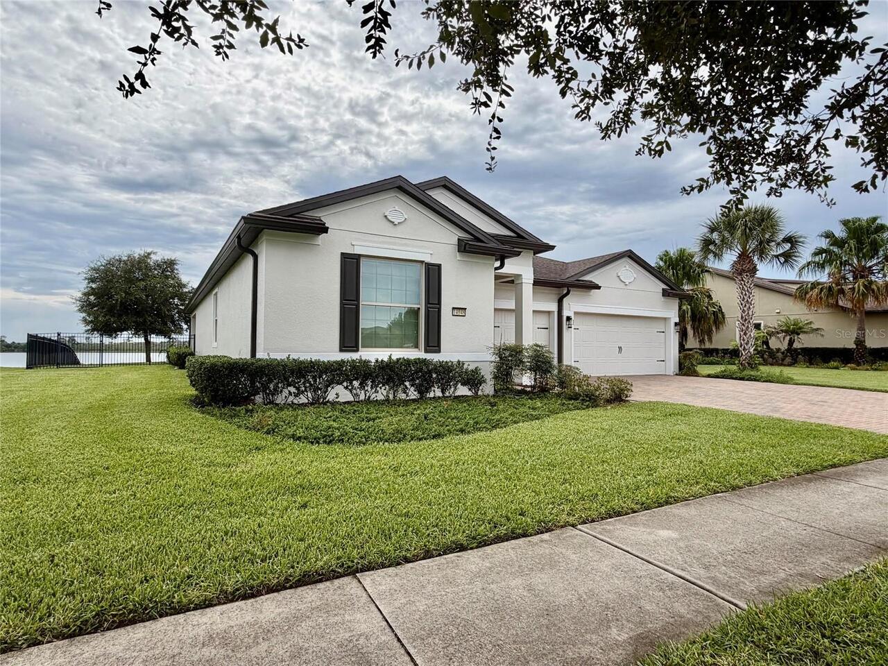 Listing Photo 11