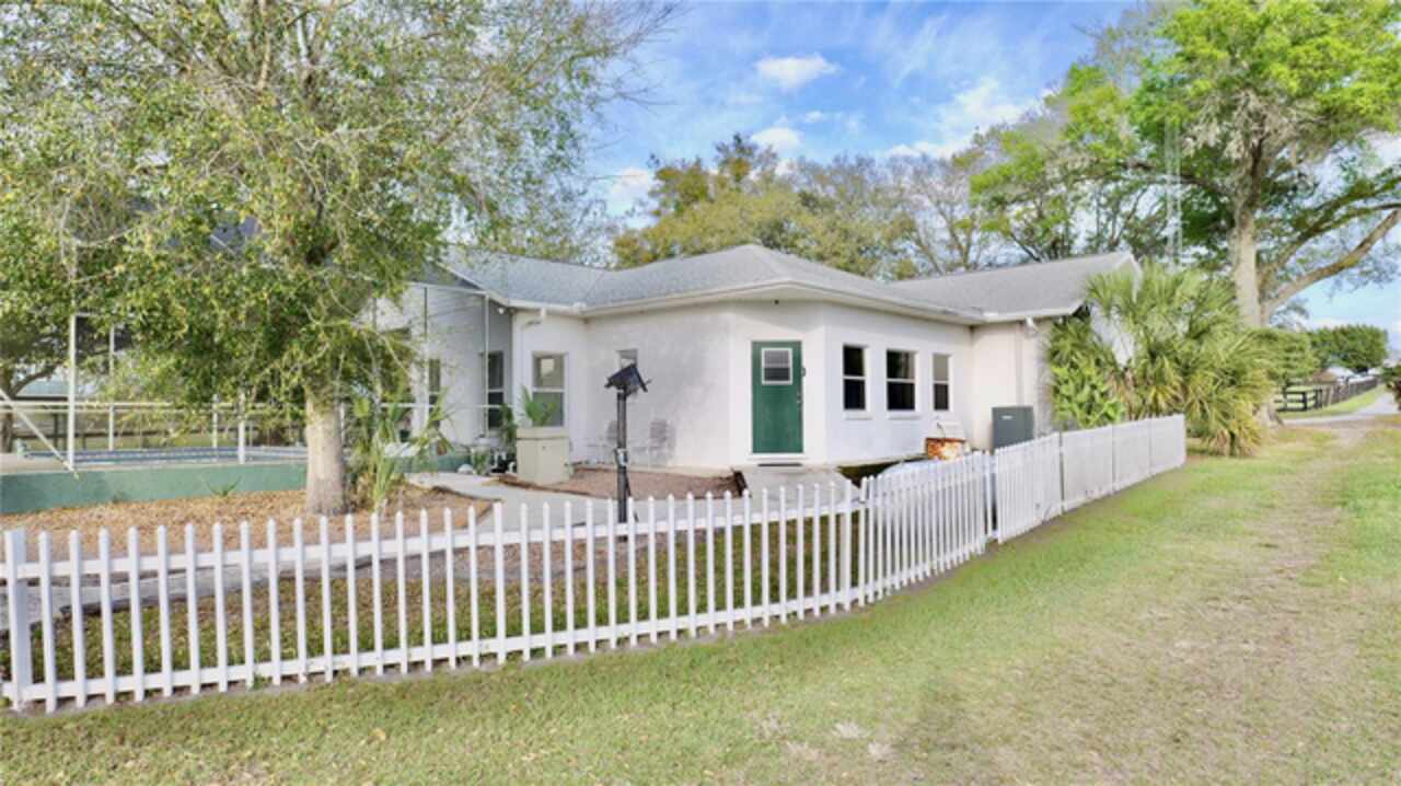Listing Photo 10