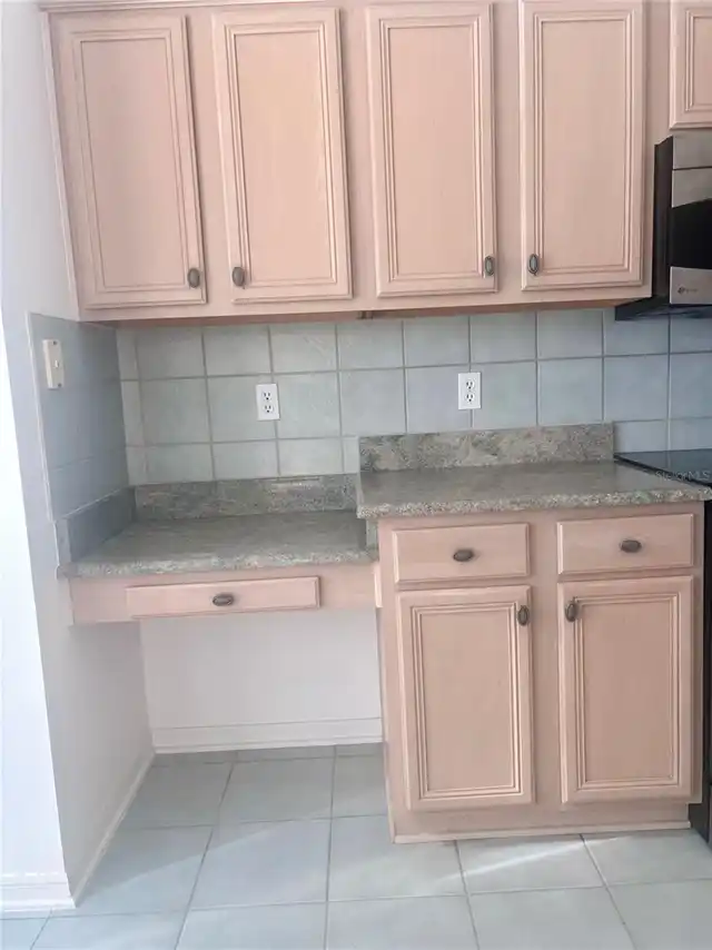 Listing Photo 8