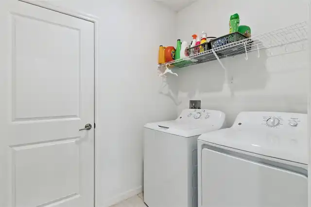 Listing Photo 12