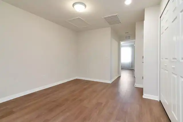 Listing Photo 29