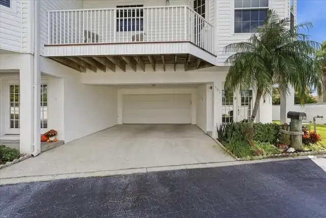 Listing Photo 8