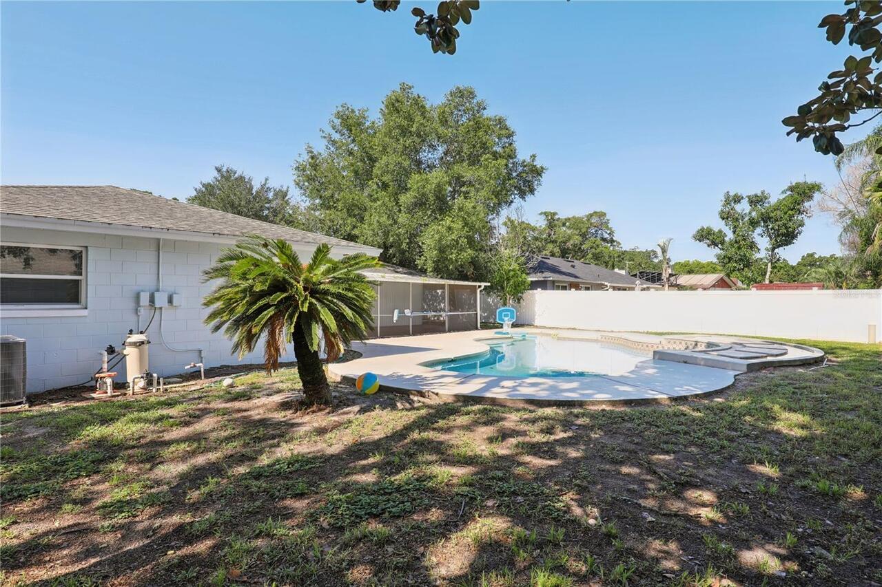 Listing Photo 32