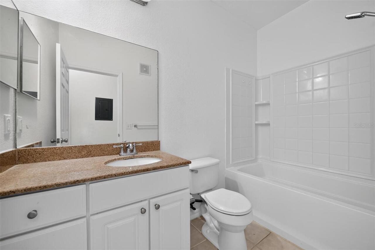 Listing Photo 8