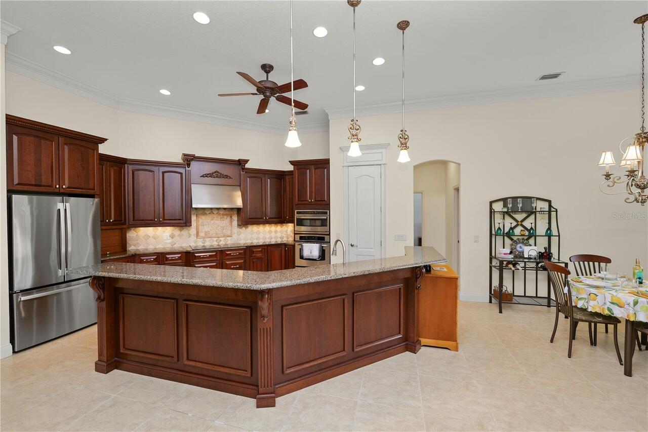 Listing Photo 18