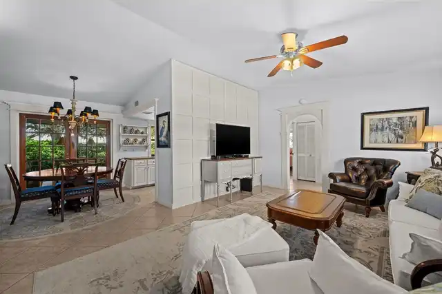 Listing Photo 7