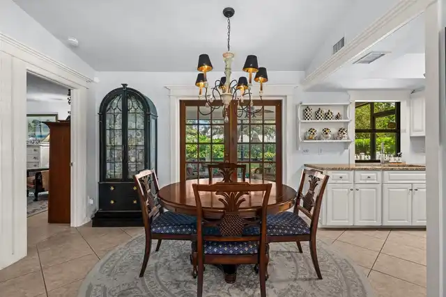 Listing Photo 12
