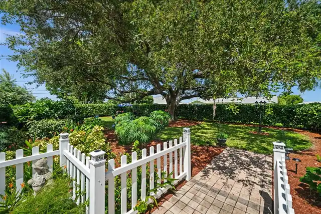 Listing Photo 32