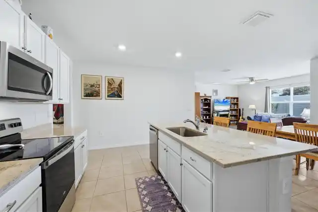 Listing Photo 9