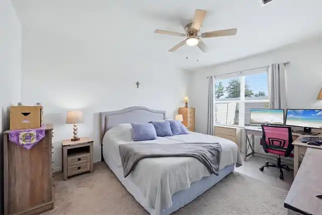 Listing Photo 12