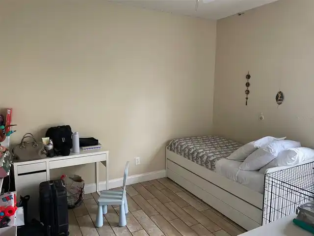 Listing Photo 8
