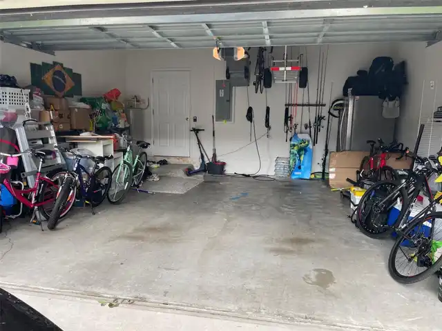 Listing Photo 11