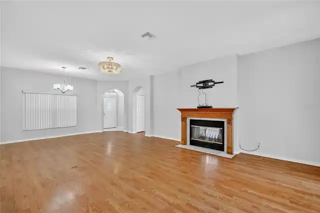 Listing Photo 7