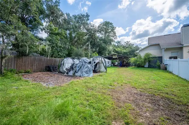 Listing Photo 10