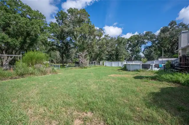 Listing Photo 16