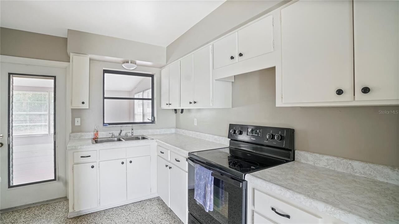 Listing Photo 7
