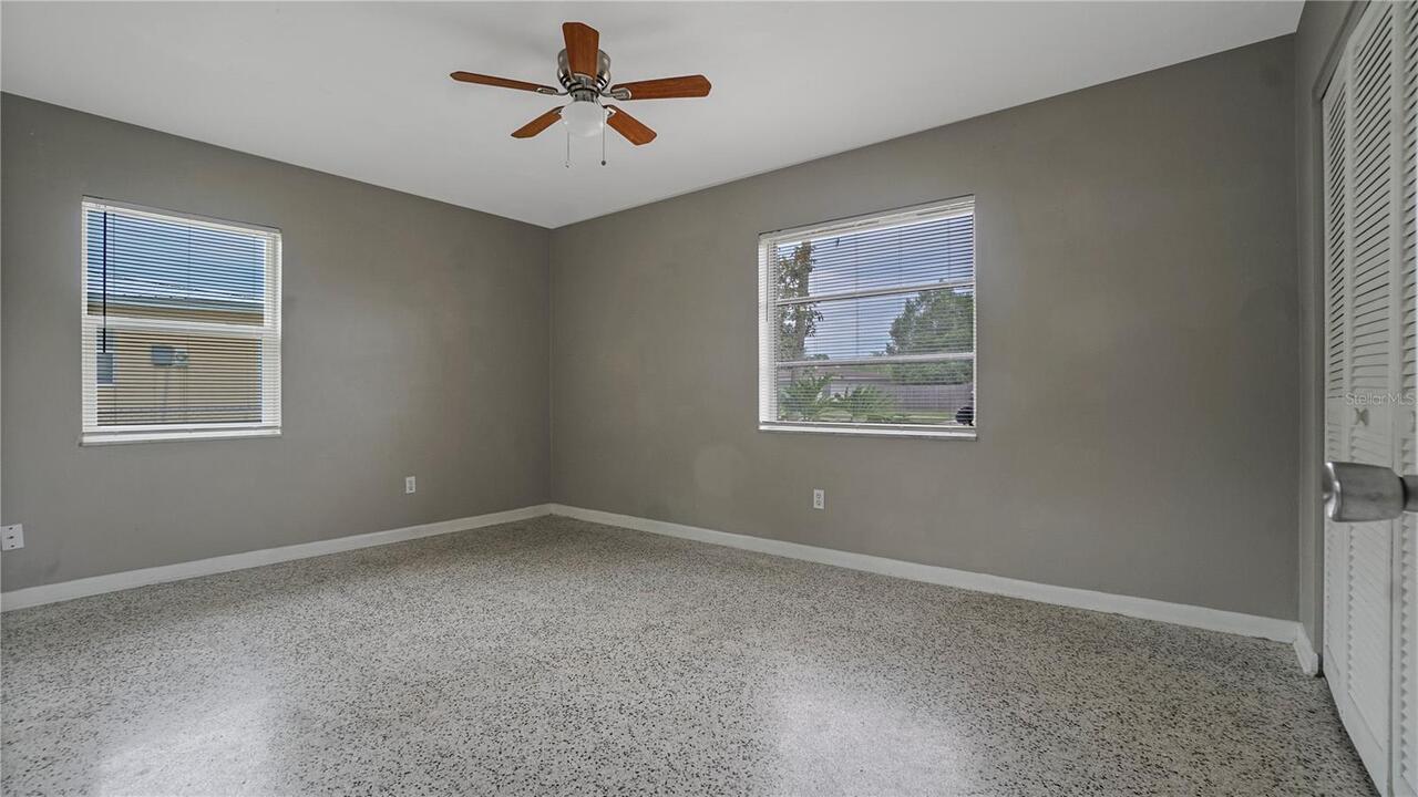 Listing Photo 16