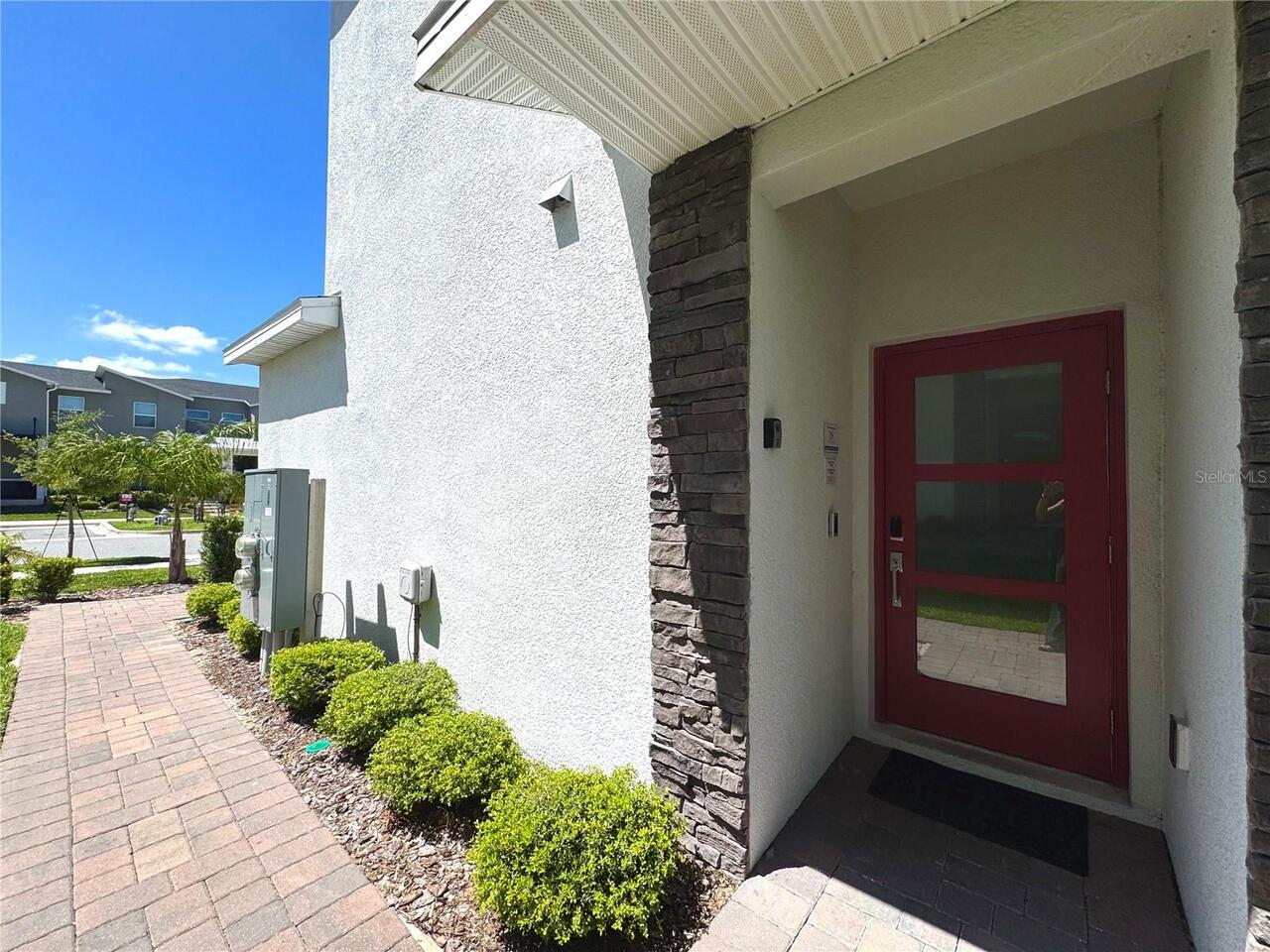 Listing Photo 12