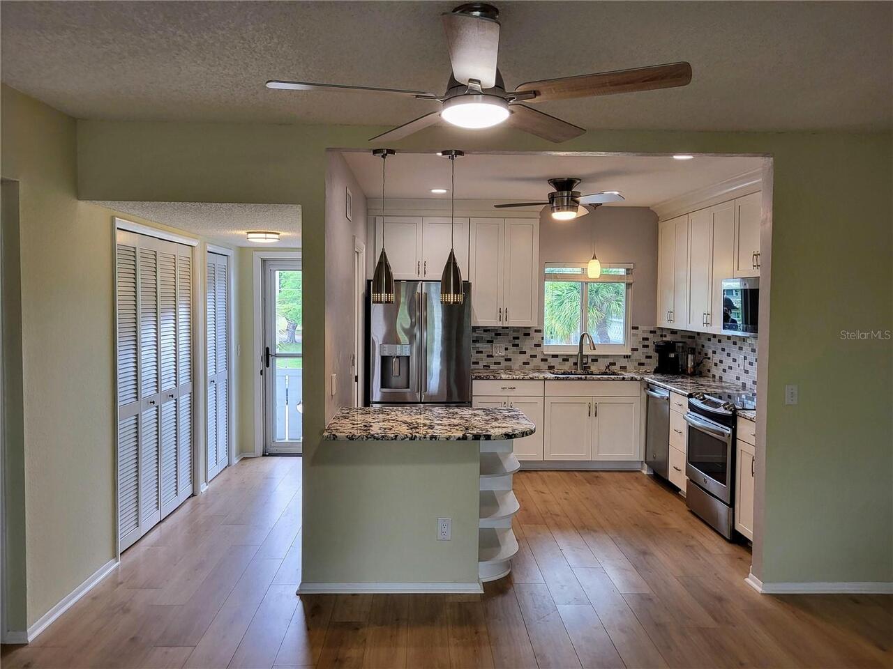 Listing Photo 8