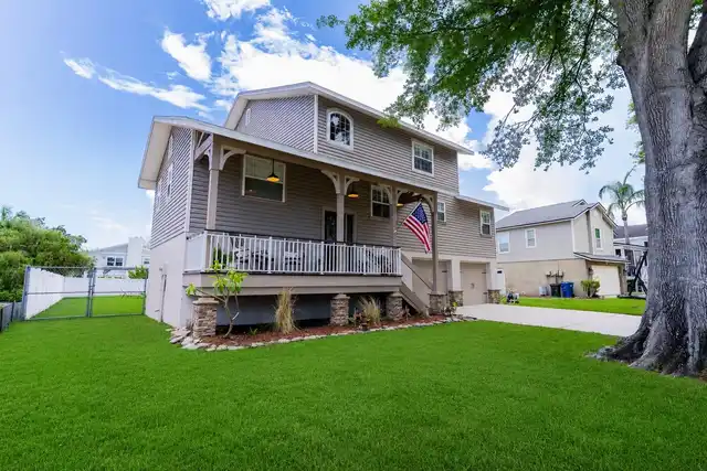 Listing Photo 11